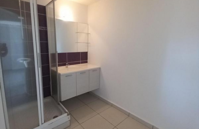 Location Appartement 70m&sup2; 3 pi&#232;ces Saint François