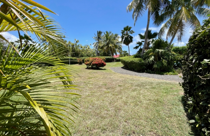 Agréable appartement T3 dans résidence entretenue avec jardins et piscine