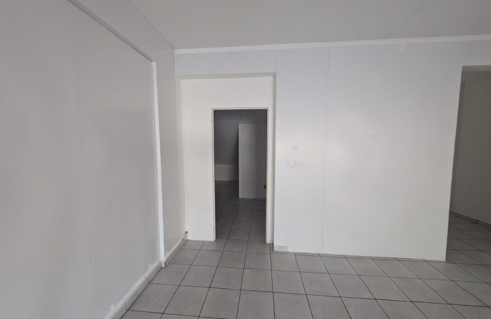 LOCAL COMMERCIAL DE 75M2 EN CENTRE VILLE