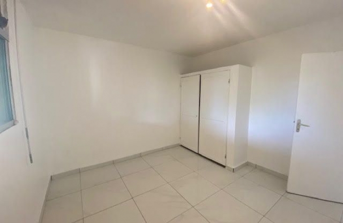 Location Appartement 46m&sup2; 3 pi&#232;ces Le Moule