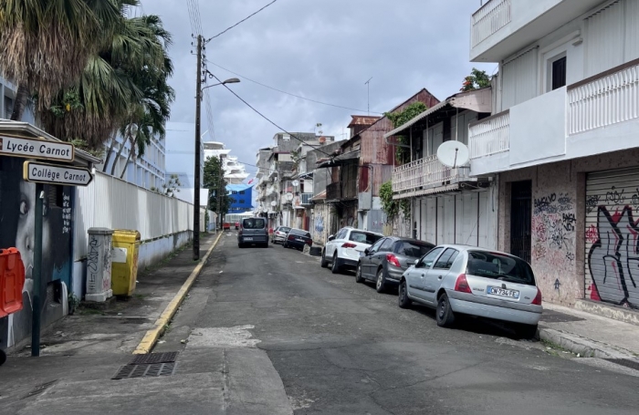 Local Professionel au coeur de Pointe-à-Pitre