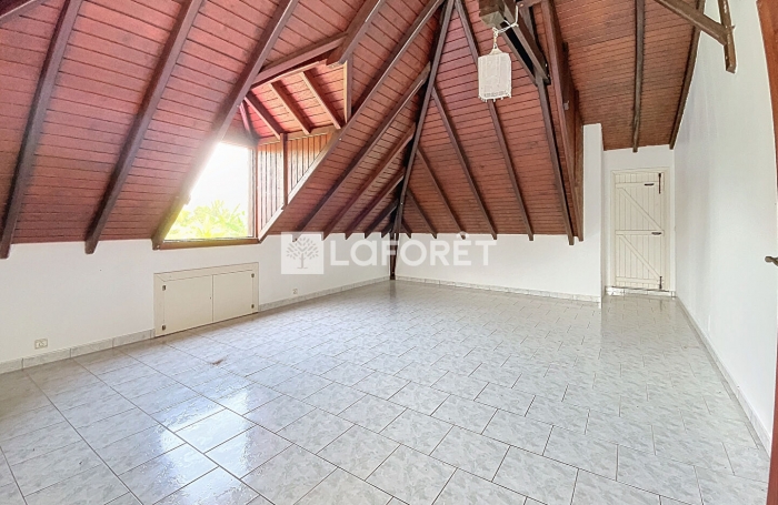 Location Maison 194m² 6 pièces Capesterre Belle Eau