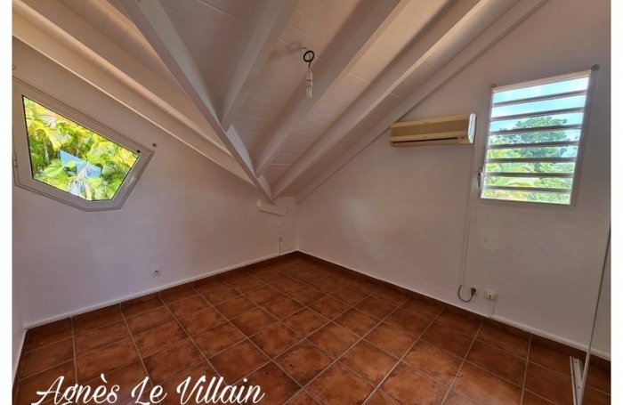 Vente Maison 74m&sup2; 4 pi&#232;ces Bouillante