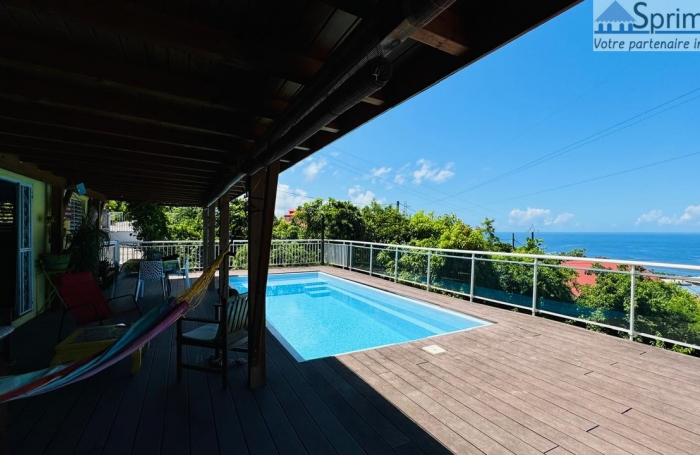 BOUILLANTE - Maison T2/3, 73 m2 -  Piscine -  Belle vue sur la mer