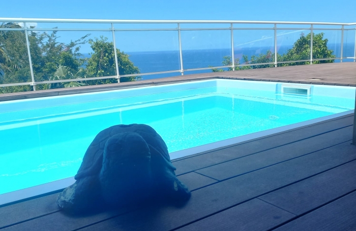 BOUILLANTE - Maison T2/3, 73 m2 -  Piscine -  Belle vue sur la mer