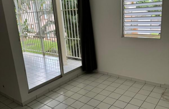 Location Appartement 66.9m&sup2; 4 pi&#232;ces Sainte Rose