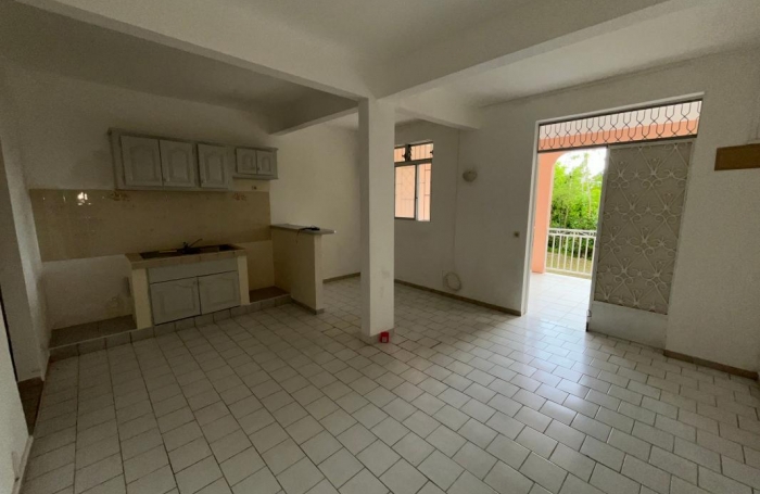 Vente Maison 178m&sup2; 6 pi&#232;ces Gosier