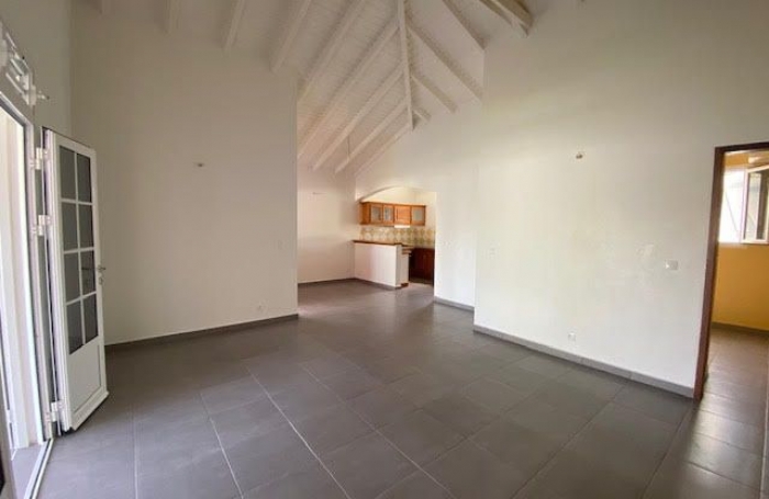 Location Maison 99m&sup2; 4 pi&#232;ces Saint François