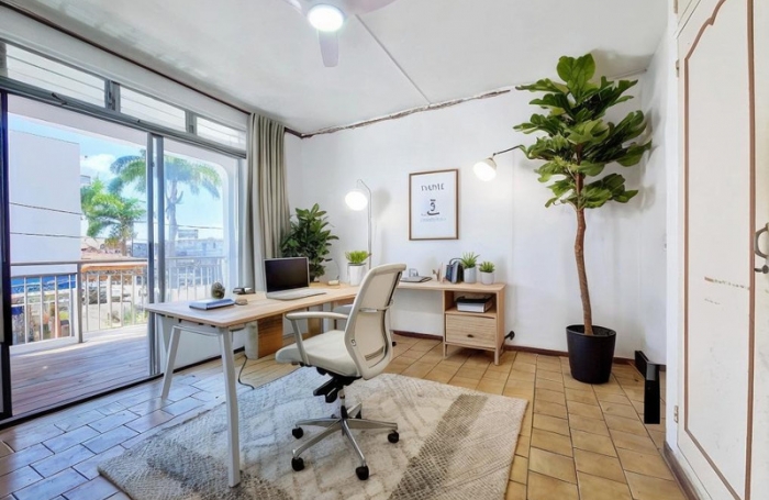 Location Bureaux 1358m&sup2; 8 pi&#232;ces Sainte Rose