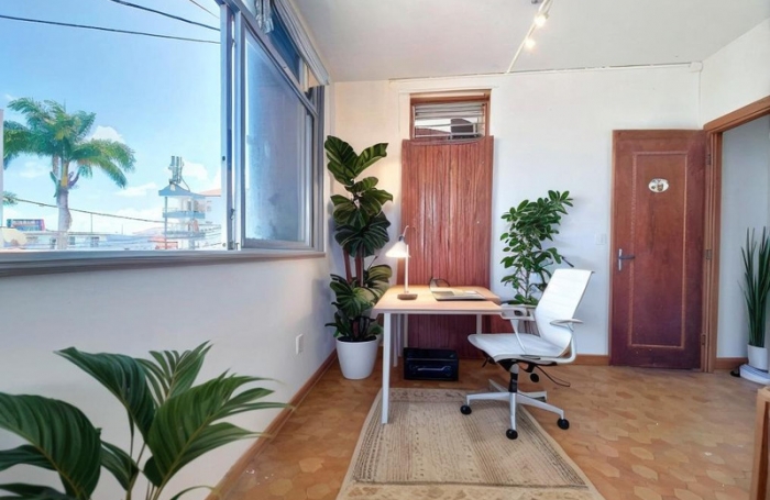 Location Bureaux 1358m&sup2; 8 pi&#232;ces Sainte Rose