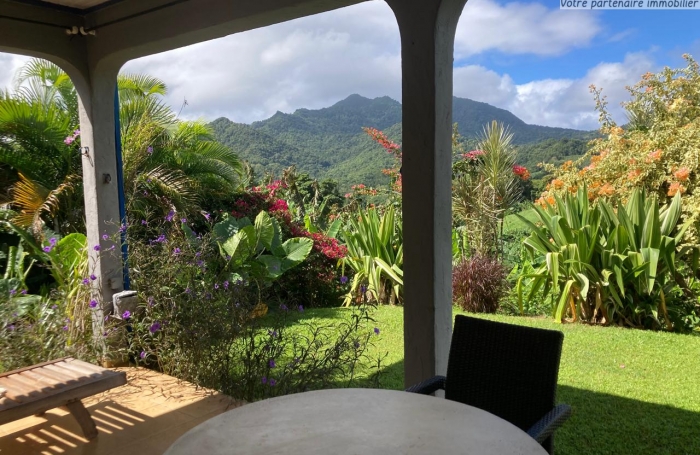 TROIS-RIVIERES - VILLA  T 3 DE PLAIN PIED AVEC TERRASSE A VIVRE  ET VUE MONTAGNE - JARDIN ARBORE