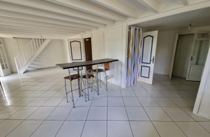 Location Maison 95m&sup2; 4 pi&#232;ces Sainte Rose