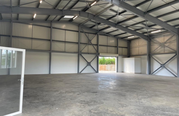 Location Entrepot 495m² Les Abymes