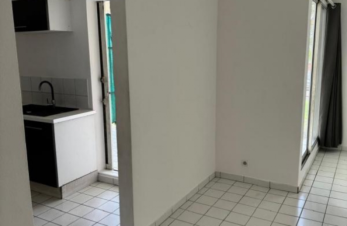 Location Appartement 66.9m&sup2; 4 pi&#232;ces Sainte Rose