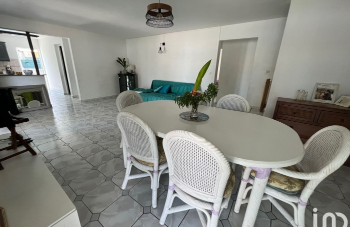 Vente Maison 209m&sup2; 7 pi&#232;ces Lamentin