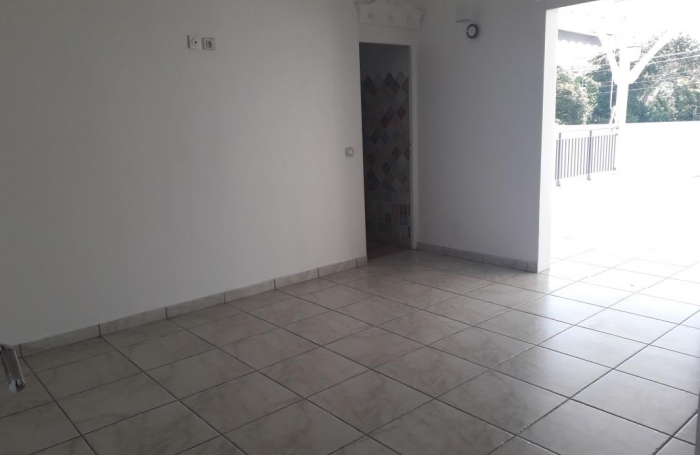 Location Maison 180m&sup2; 5 pi&#232;ces Gosier