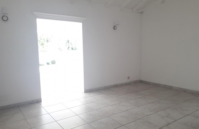 Location Maison 180m&sup2; 5 pi&#232;ces Gosier