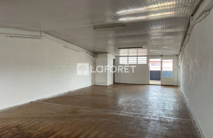 Location Local commercial 88m² Baie Mahault