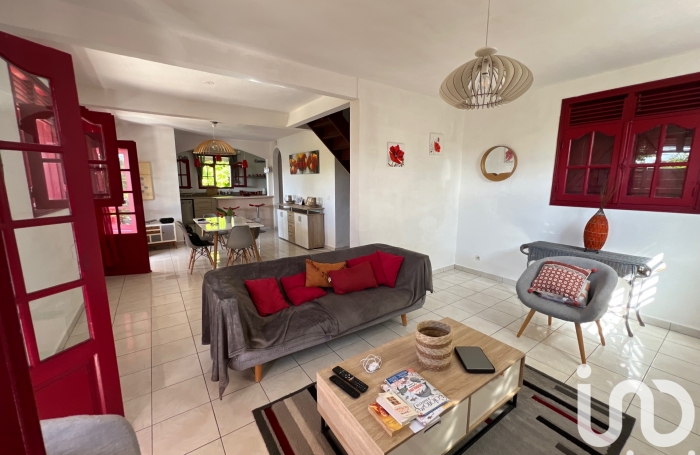 Vente Maison 121m&sup2; 7 pi&#232;ces Gosier