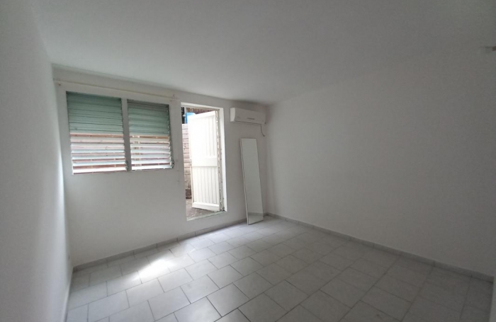 Location Appartement 80m&sup2; 3 pi&#232;ces Les Abymes