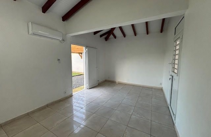 Location Maison 104m&sup2; 4 pi&#232;ces Saint François