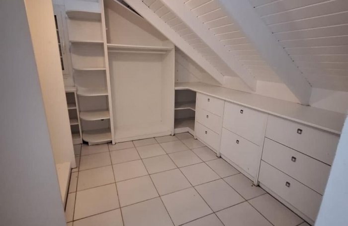 Vente Maison 252m&sup2; 5 pi&#232;ces Sainte Rose