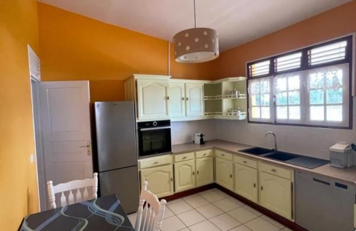 Location Maison 130m&sup2; 5 pi&#232;ces Gosier