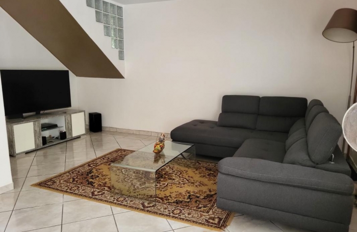 Vente Maison 278m&sup2; 7 pi&#232;ces Gourbeyre