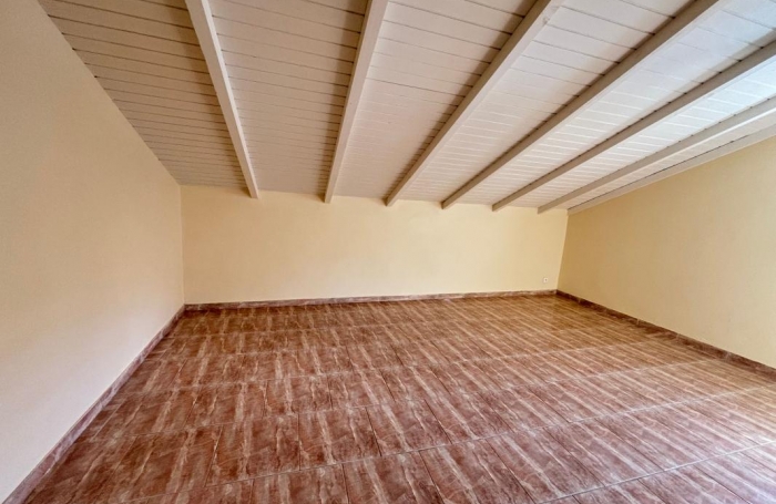 Vente Maison 278m&sup2; 7 pi&#232;ces Gourbeyre