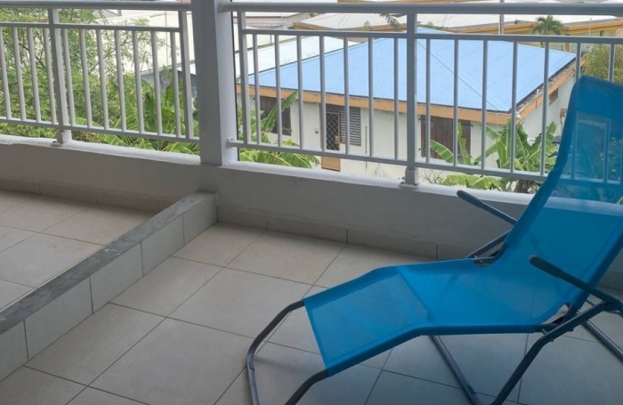 Appartement F3 Meublé avec Vue Mer et Montagne   Goyave