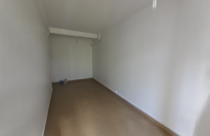 POINTE A PITRE Appartement de type T2 + bureau en duplex 97110