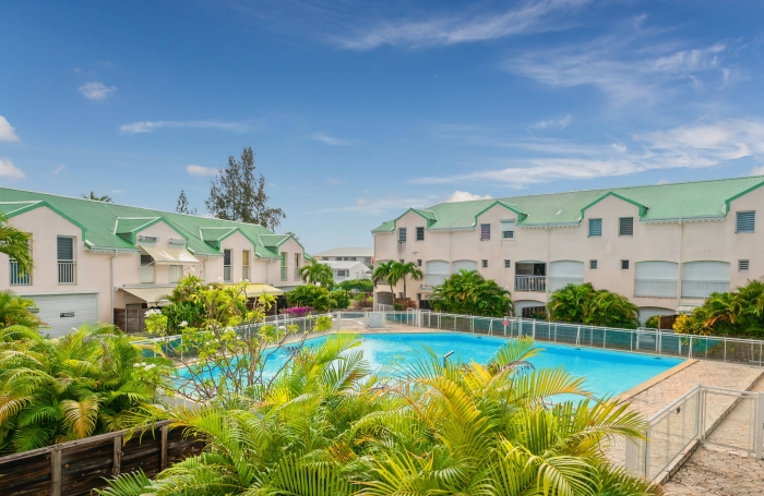 Beau T3 en duplex   Centre Marina, résidence sécurisée avec piscine