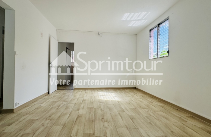 BOUILLANTE - MAISON T4 de 66 m2, bourg