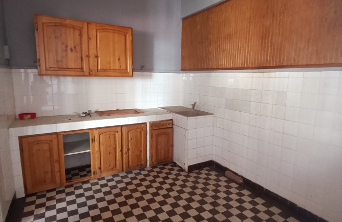 Immeuble centre ville basse terre