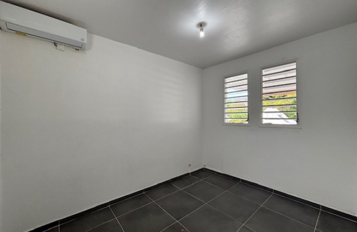 Appartement trois pièces sur Saint-François