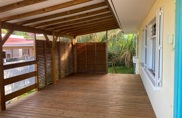 À VENDRE   Maison T4 de plain-pied avec studio indépendant   Saint-Claude