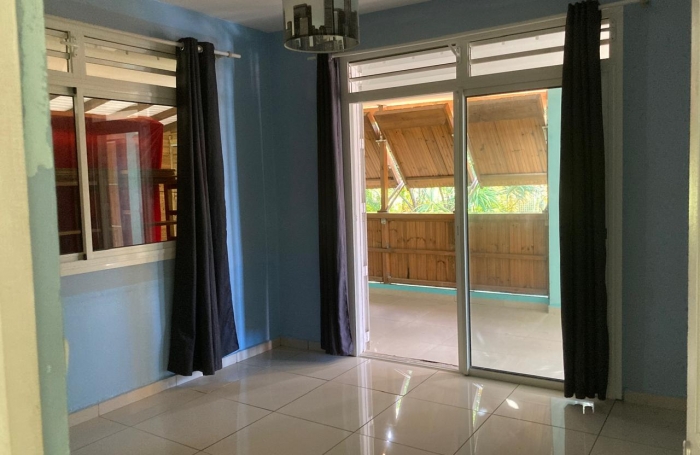 À VENDRE   Maison T4 de plain-pied avec studio indépendant   Saint-Claude