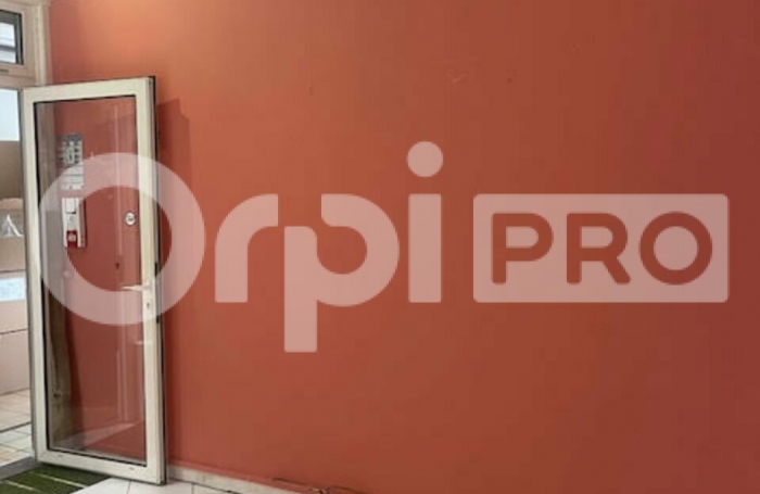 avec ORPI BOUTAREL  ouvrez votre commerce dans une zone très prisée ...