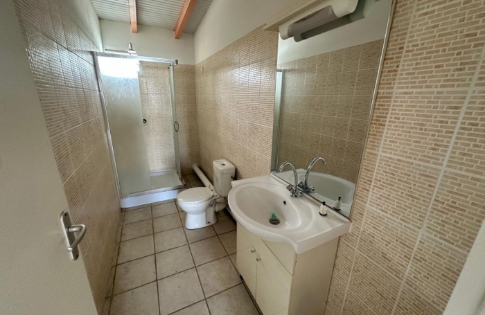 Location Bureaux 37m&sup2; Saint François