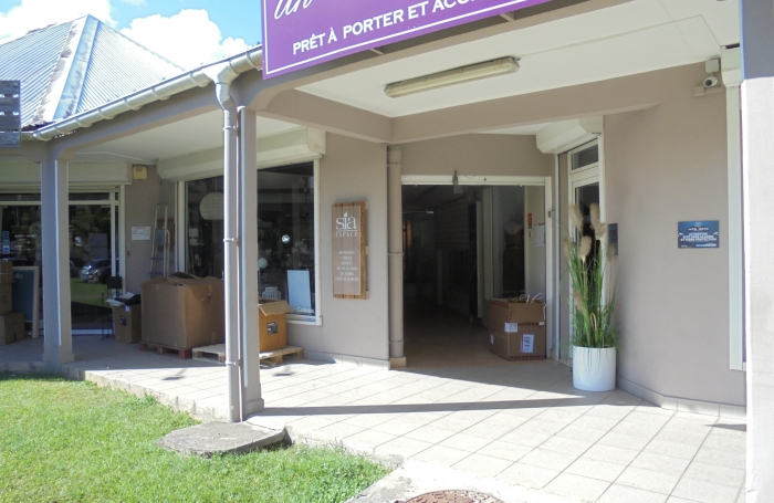 Bas du Fort : Joli local commercial de 55 m2