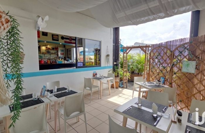 Vente Local commercial 136m&sup2; Baie Mahault