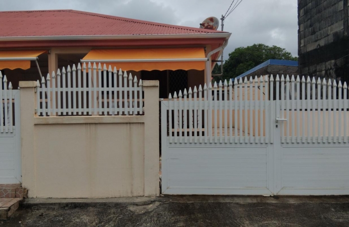 Vente Maison 105m&sup2; 5 pi&#232;ces Sainte Rose