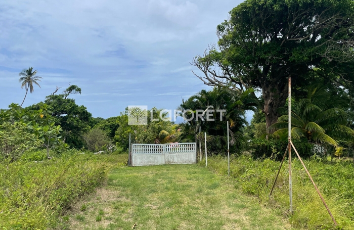 Vente Terrain 2066m² Trois Rivières