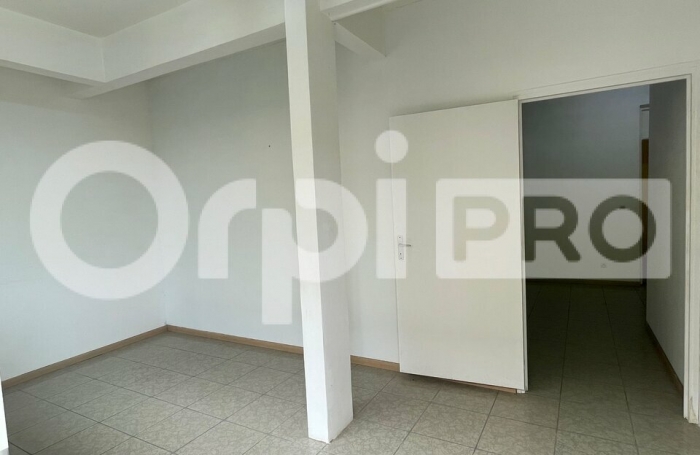 Bureau, rez-de-chaussée Cle en main