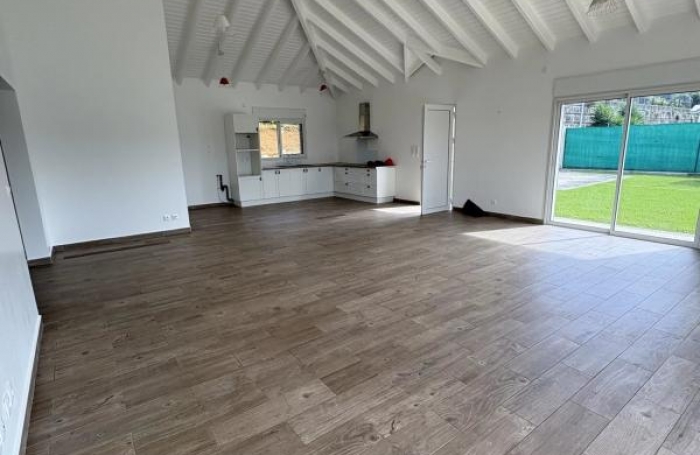 Location Maison 160m&sup2; 5 pièces Petit-Bourg