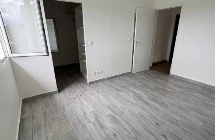 Location Maison 160m&sup2; 5 pièces Petit-Bourg