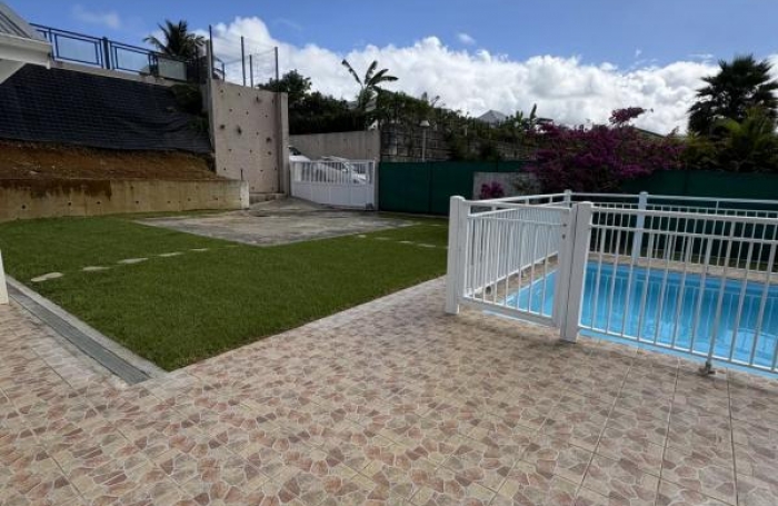 Location Maison 160m&sup2; 5 pièces Petit-Bourg