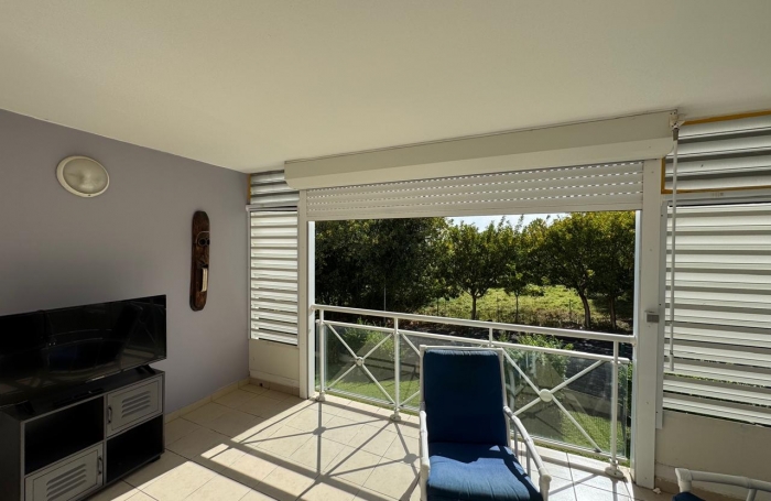 Saint-Claude   Appartement T3 meublé, résidence sécurisée, vendu loué