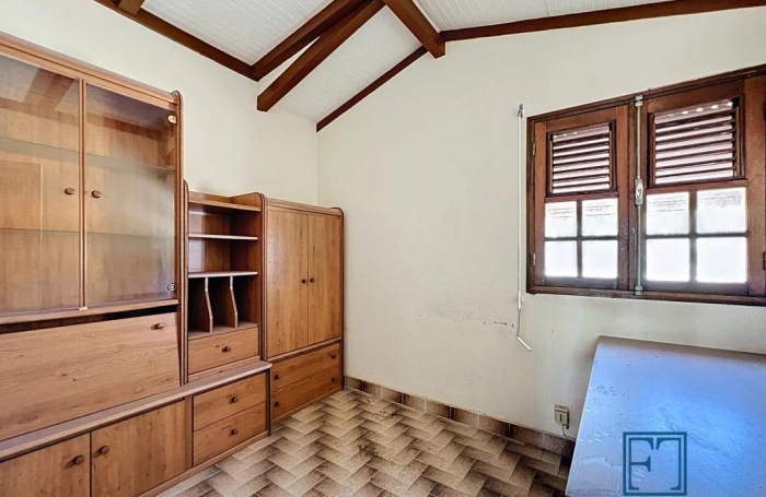 Vente Maison 138m&sup2; 8 pi&#232;ces Petit-Canal