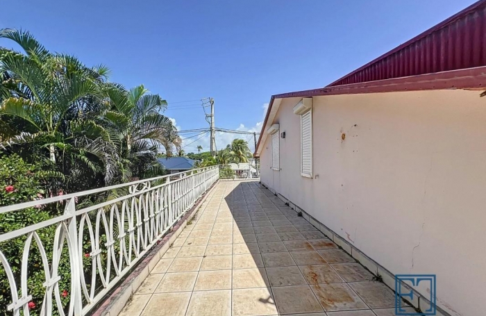 Vente Maison 138m&sup2; 8 pi&#232;ces Petit-Canal